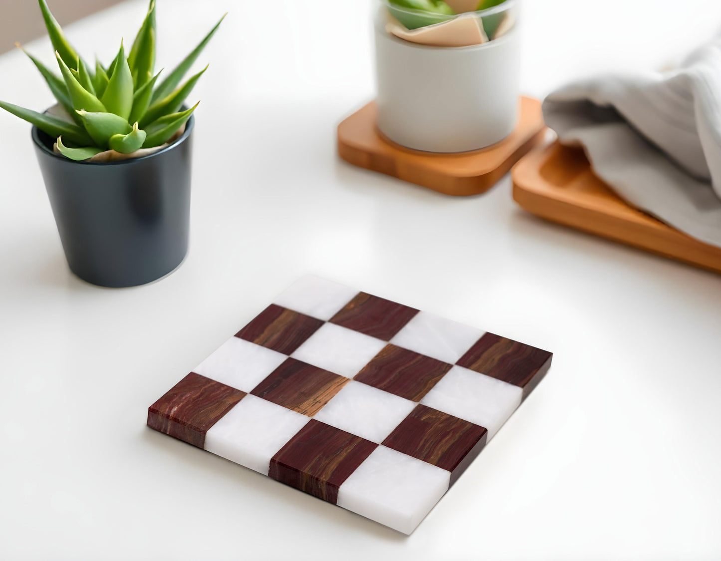 Checkered Coaster Set Brown and White